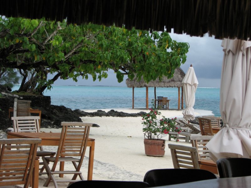 lunchathotelborabora.jpg